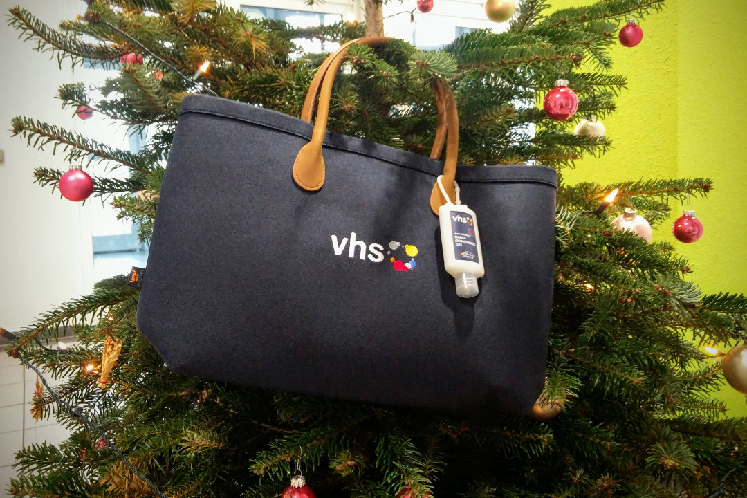 vhs Überraschung zu Weihnachten